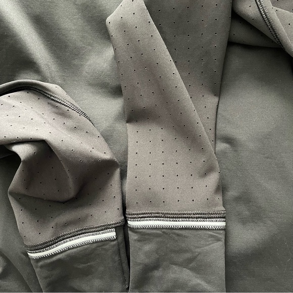 Lululemon Mind Over Miles Long Sleeve Running Top Black Size 8 - Picture 14 of 15